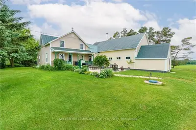 Detached in North Stormont