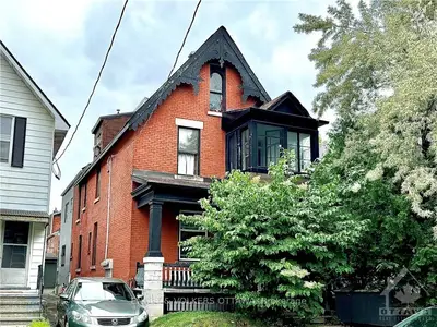 668 Cooper Street, Ottawa Centre, On K1r 5j4