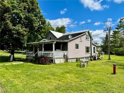 Detached in South Stormont