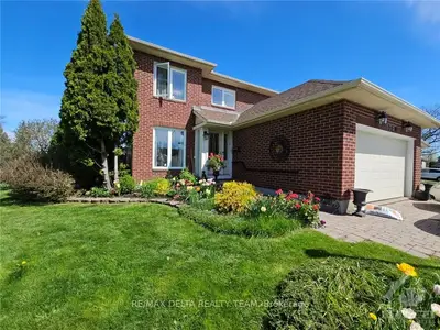 1749 Teakdale Avenue, Orleans - Convent Glen And Area, On K1c 6m2