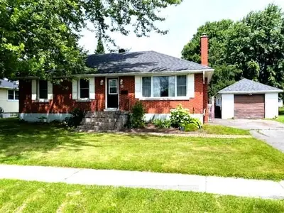 Detached in South Stormont