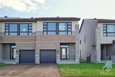 Att/Row/Townhouse in Blossom Park - Airport and Area