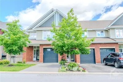 Att/Row/Townhouse in Barrhaven