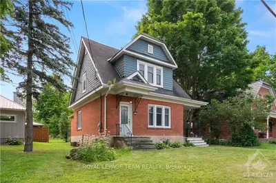 Detached in North Grenville
