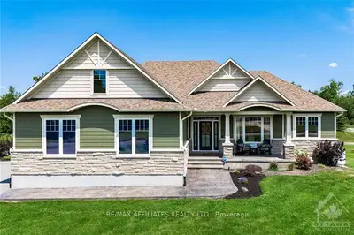 Detached in Beckwith
