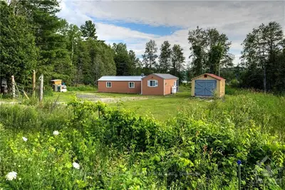 4113 South Lavant Road, Lanark Highlands, On K0g 1k0