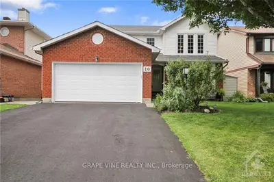 Detached in Barrhaven