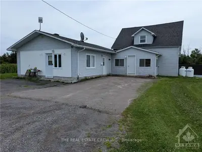 Semi-Detached in Orleans - Cumberland and Area