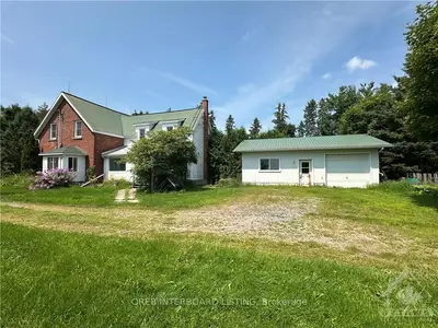 Detached in Horton