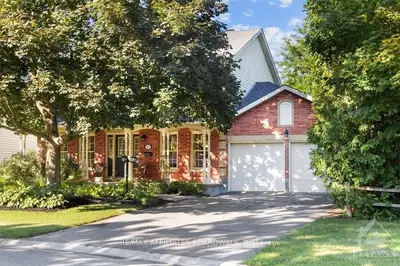 Detached in Stittsville - Munster - Richmond