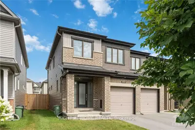 Att/Row/Townhouse in Barrhaven