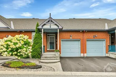 Att/Row/Townhouse in Cityview - Parkwoods Hills - Rideau Shore