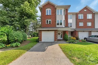 Condo Townhouse in Orleans - Convent Glen and Area