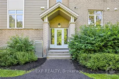 Condo Apartment in Elmvale Acres and Area