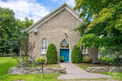 Detached in Edwardsburgh/Cardinal