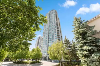 Condo Apartment in Westboro - Hampton Park