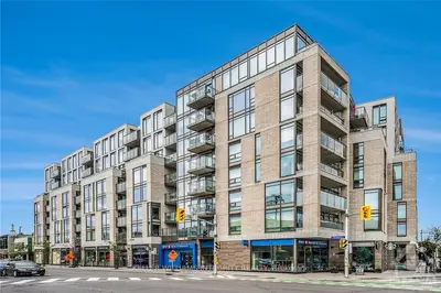 Condo Apartment in New Edinburgh - Lindenlea