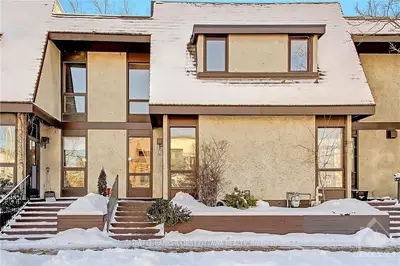 215 Crichton Street, New Edinburgh - Lindenlea, On K1m 1w3