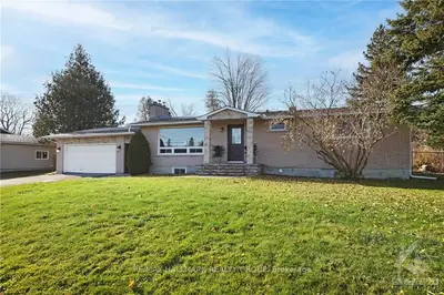 127 LLOYDALEX Crescent, Stittsville - Munster - Richmond, ON K0A 1L0
