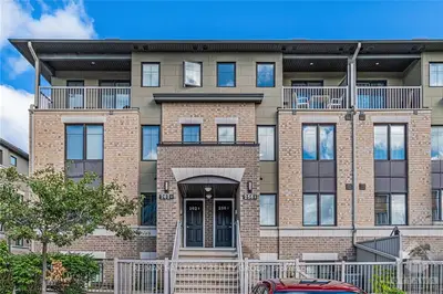 256 Titanium B, Orleans - Convent Glen and Area, ON K1C 0A5