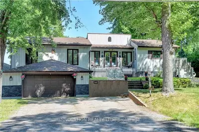Detached in Constance Bay - Dunrobin - Kilmaurs - Woodlawn
