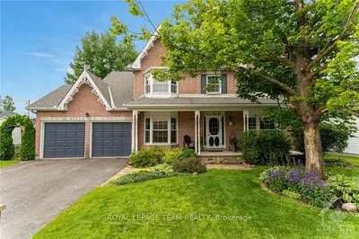 Detached in Stittsville - Munster - Richmond