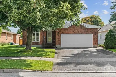 Detached in Stittsville - Munster - Richmond