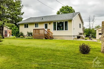 Detached in Smiths Falls