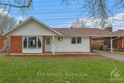Detached in Billings Bridge - Riverside Park and Area