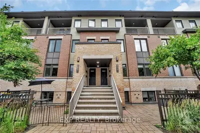Condo Apartment in Barrhaven