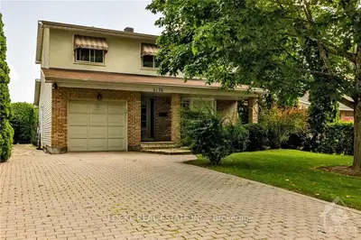 Detached in Orleans - Convent Glen and Area