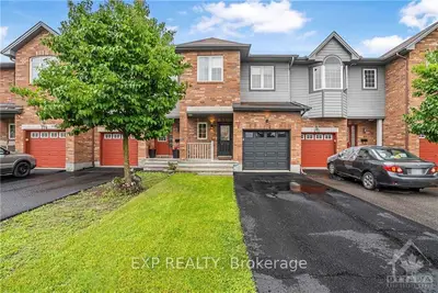 Att/Row/Townhouse in Hunt Club - South Keys and Area