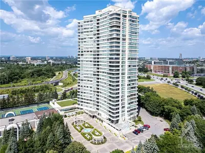 Condo Apartment in Alta Vista and Area