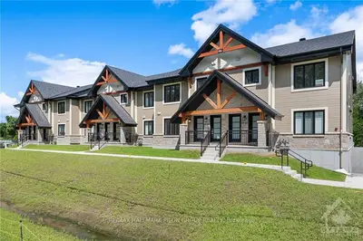 Condo Apartment in Clarence-Rockland