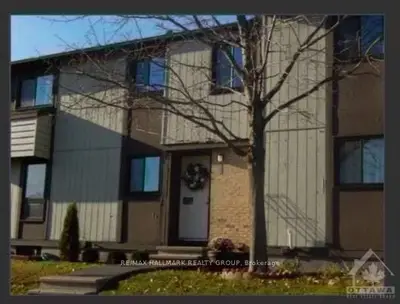 Condo Townhouse in Orleans - Convent Glen and Area