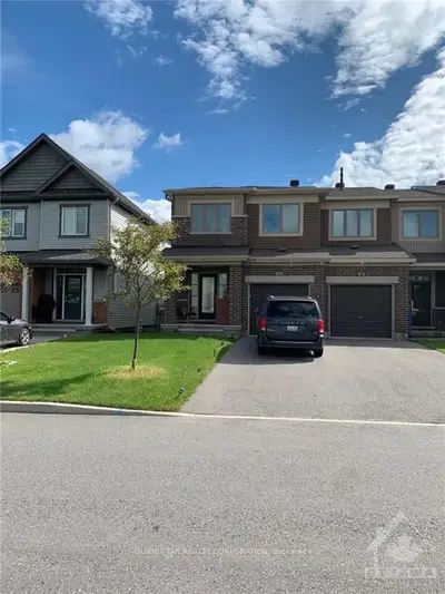Att/Row/Townhouse in Orleans - Cumberland and Area