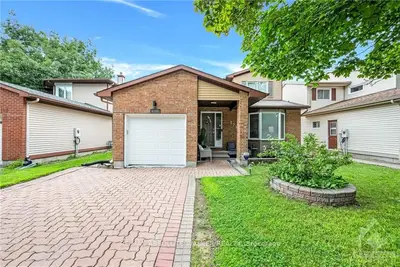 Detached in Orleans - Convent Glen and Area