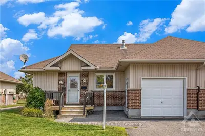 Condo Townhouse in Stittsville - Munster - Richmond