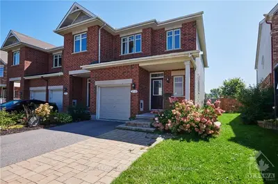 Att/Row/Townhouse in Blossom Park - Airport and Area