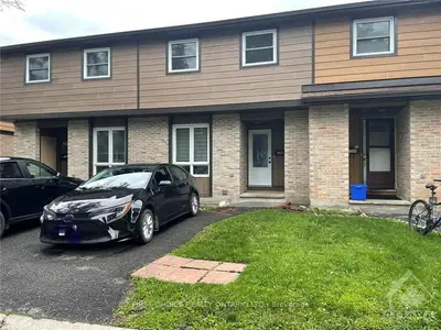 Condo Townhouse in Orleans - Convent Glen and Area