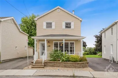 Detached in Hawkesbury