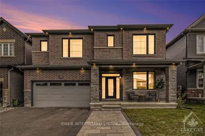 Detached in Barrhaven