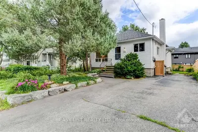 Duplex in Overbrook - Castleheights and Area