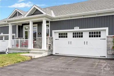 Att/Row/Townhouse in Manotick - Kars - Rideau Twp and Area