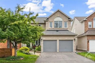 Detached in Barrhaven