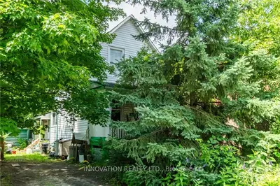 17 Noel Street, New Edinburgh - Lindenlea, On K1m 2a4