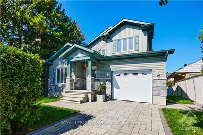 Detached in Carlington - Central Park