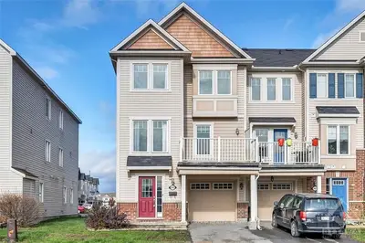 Att/Row/Townhouse in Barrhaven