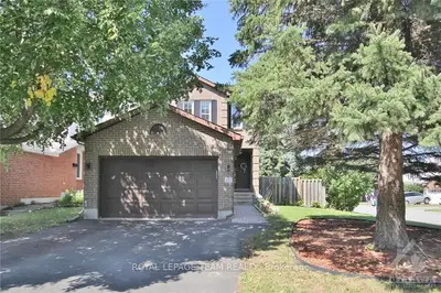 Detached in Kanata