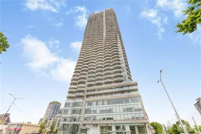 Condo Apartment in Dows Lake - Civic Hospital and Area
